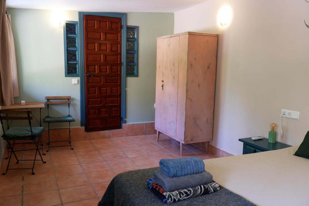 Vegan Guesthouse Finca Pereila Коин Экстерьер фото