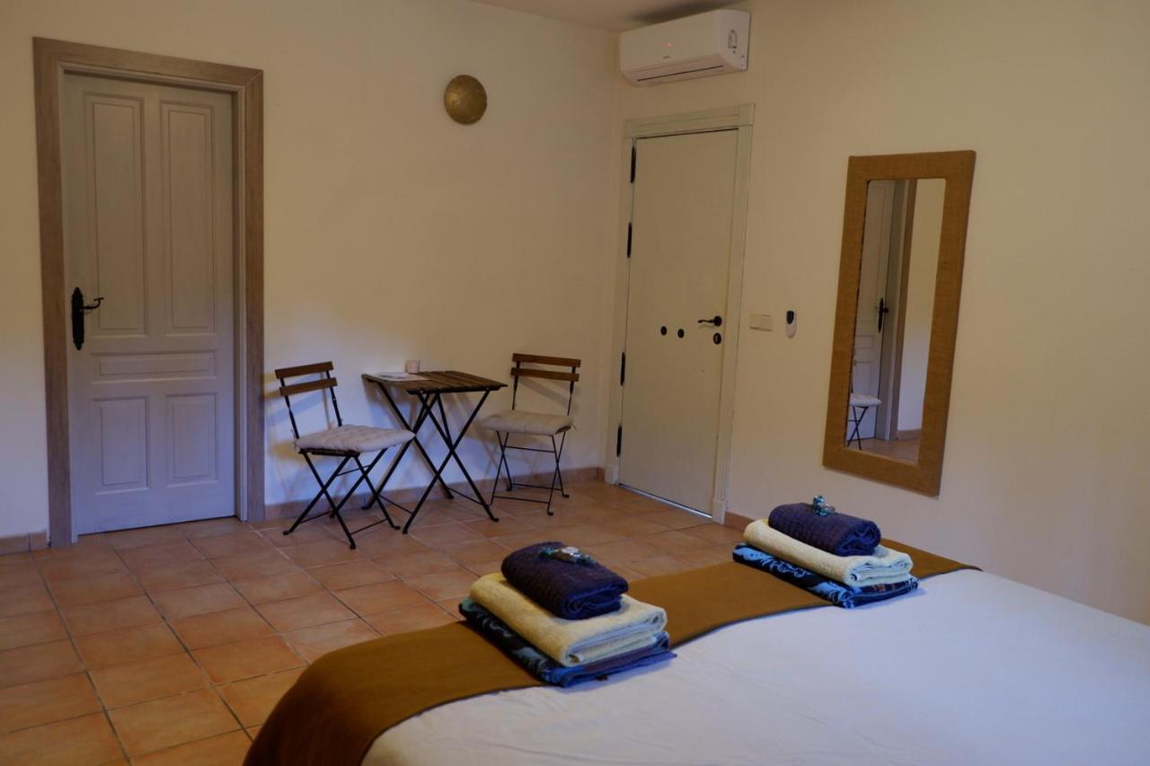 Vegan Guesthouse Finca Pereila Коин Экстерьер фото