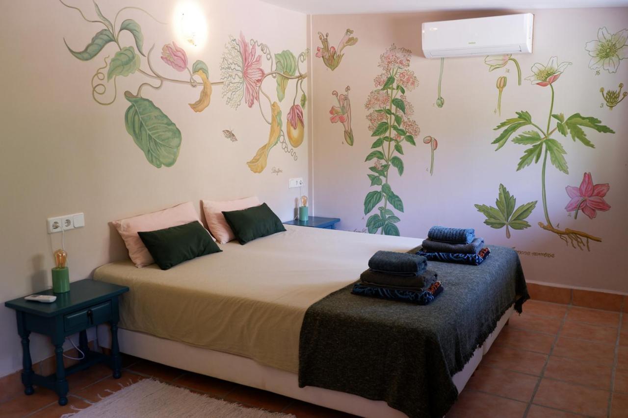 Vegan Guesthouse Finca Pereila Коин Экстерьер фото